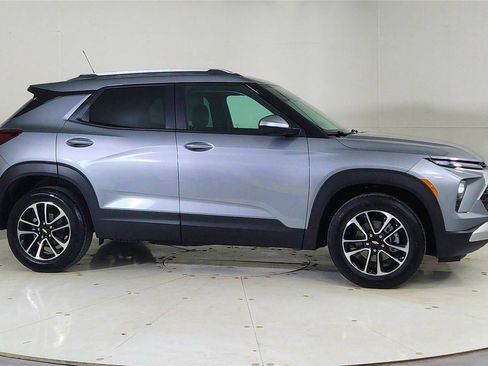 Used 2026 Chevrolet TrailBlazer LT image 8