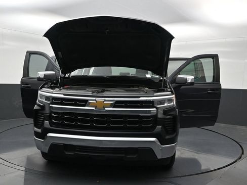 Used 2023 Chevrolet Silverado 1500 LT RWD image 36