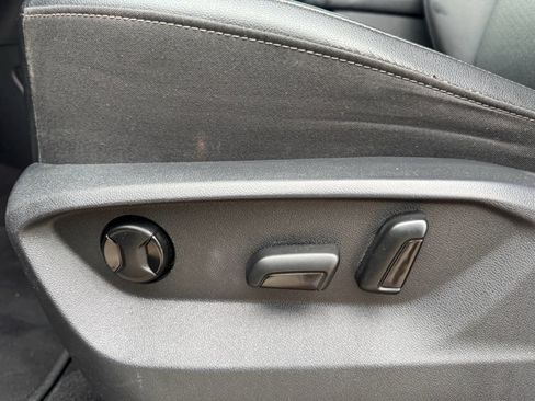 Used 2019 Volkswagen Atlas SE FWD image 24