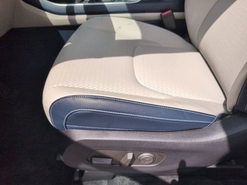Used 2025 Kia Carnival SX Prestige FWD image 10
