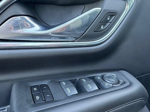 Used 2023 Chevrolet Tahoe LT w/ Luxury Package AWD/4WD image 5