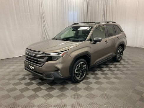 Used 2025 Subaru Forester Limited AWD/4WD image 8