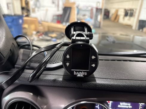 Used 2021 Jeep Gladiator Sport image 25