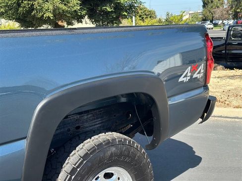 Used 2006 Chevrolet Silverado 3500 LT w/ Skid Plate Package AWD/4WD image 21