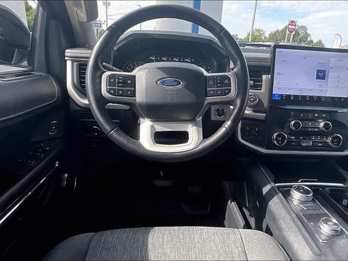Certified 2023 Ford Expedition XLT AWD/4WD image 5