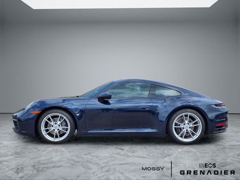 Used 2020 Porsche 911 Carrera RWD image 5