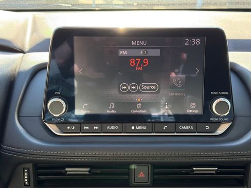 Certified 2021 Nissan Rogue S image 24