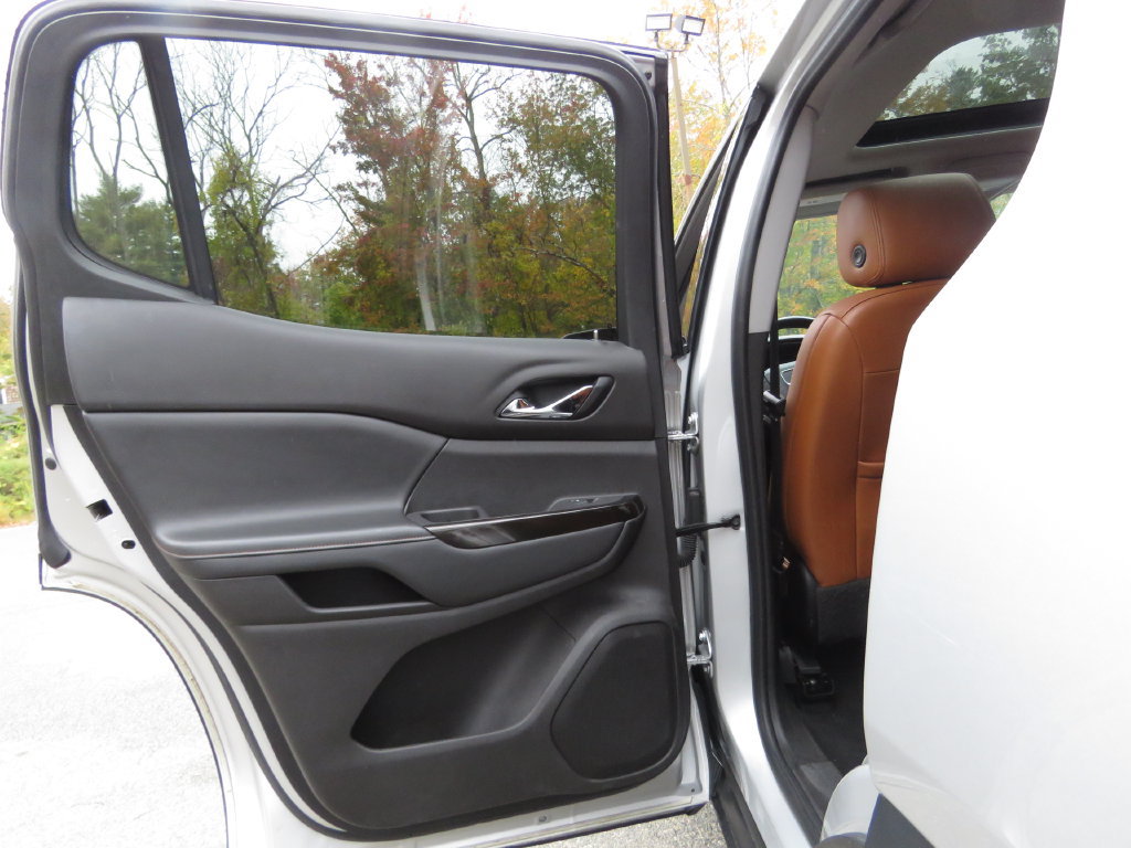 Used 2020 GMC Acadia AT4 w/ Driver Alert Package II AWD/4WD image 20