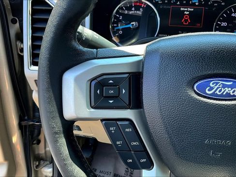 Used 2018 Ford F250 Lariat w/ Chrome Package AWD/4WD image 12