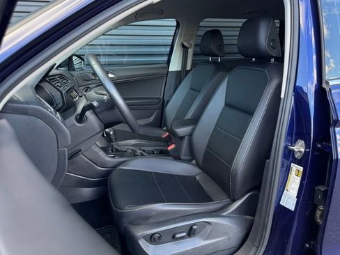 Used 2021 Volkswagen Tiguan SE w/ 3rd Row Seat Package AWD/4WD image 5