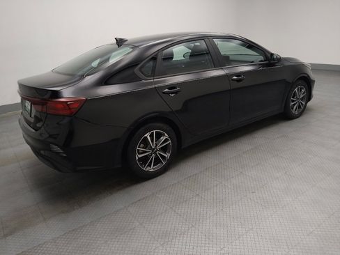 Used 2022 Kia Forte LXS image 10