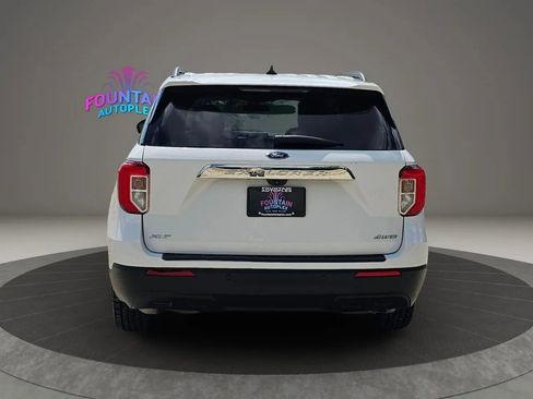 Used 2021 Ford Explorer XLT AWD/4WD image 4