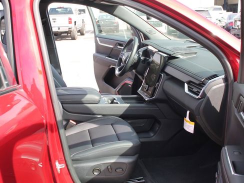 New 2025 GMC Acadia Elevation w/ Elevation Premium Package image 33