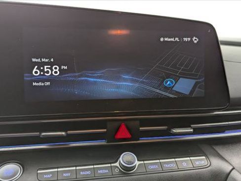 Used 2024 Hyundai Elantra SEL w/ Convenience Package image 26