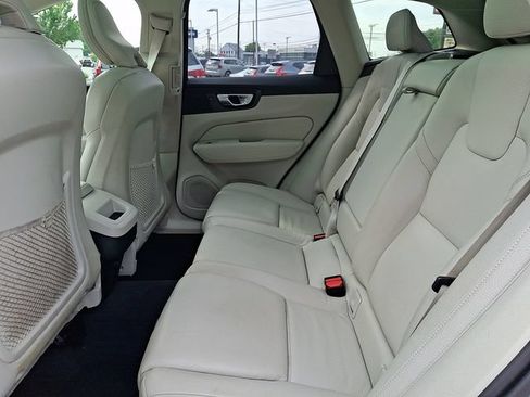 Certified 2025 Volvo XC60 B5 Plus w/ Protection Package Premier AWD/4WD image 10