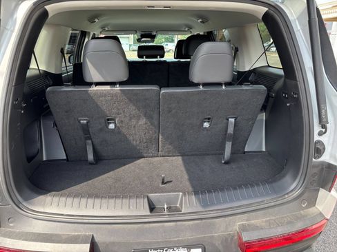 Used 2026 Hyundai Santa Fe SEL FWD image 34