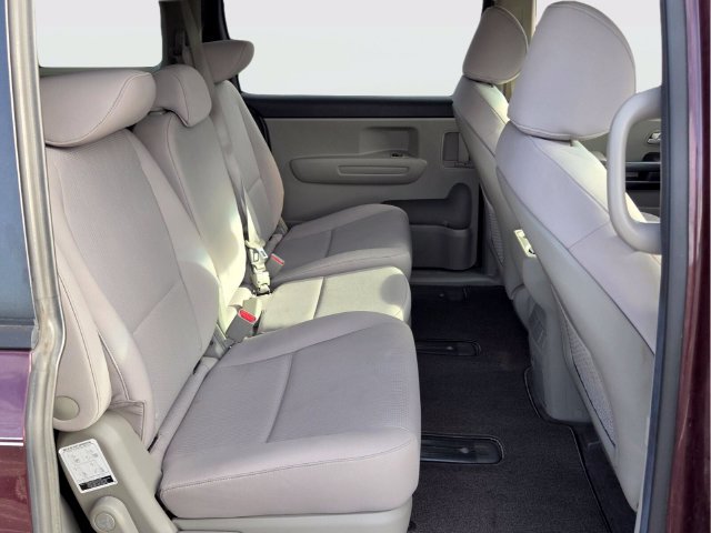 Used 2020 Kia Sedona LX FWD image 17