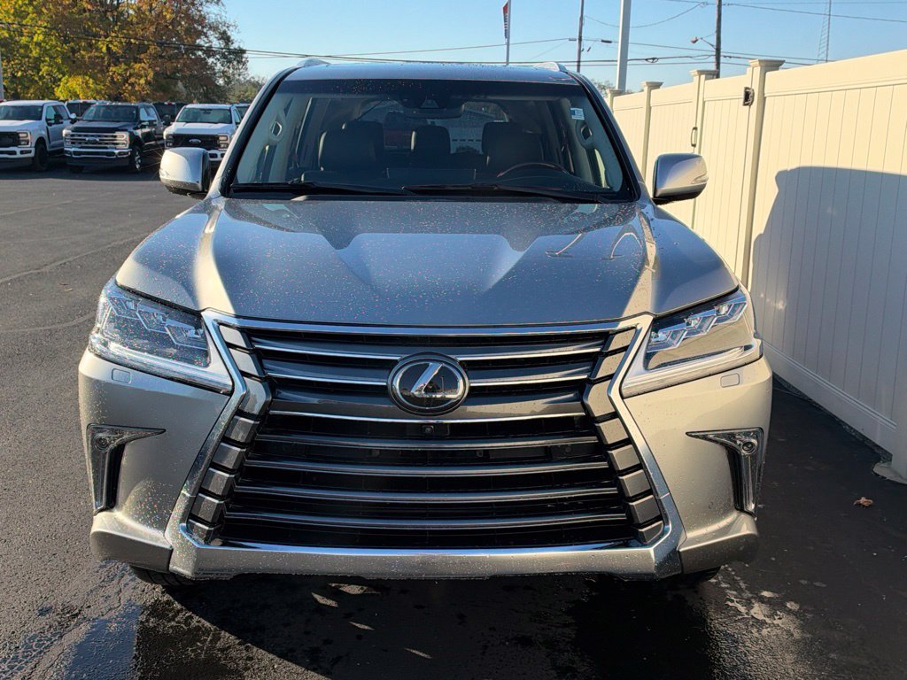 Used 2020 Lexus LX 570 4WD w/ Luxury Package image 3