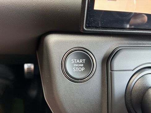 Used 2026 Land Rover Defender 130 V8 AWD/4WD image 20
