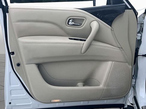 Used 2020 INFINITI QX80 Luxe w/ Proassist Package RWD image 21