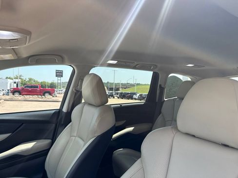 Used 2020 Subaru Ascent Limited w/ Popular Package #3 AWD/4WD image 15