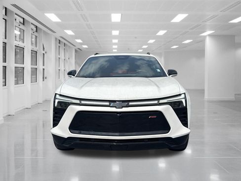 Used 2024 Chevrolet Blazer EV RS RWD image 2