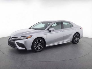Used 2022 Toyota Camry SE w/ Cold Weather Package video 1