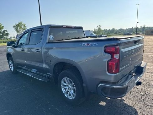 Used 2021 Chevrolet Silverado 1500 LT AWD/4WD image 7