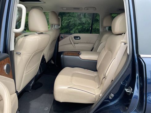 Used 2024 Nissan Armada SL w/ Captain's Chairs Package RWD image 27
