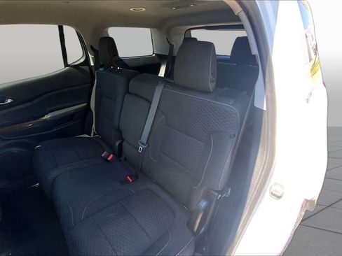 Used 2019 GMC Acadia SLE w/ Driver Alert Package I FWD image 21