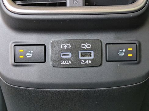 Certified 2025 Subaru Outback Limited w/ Popular Package #2 image 15