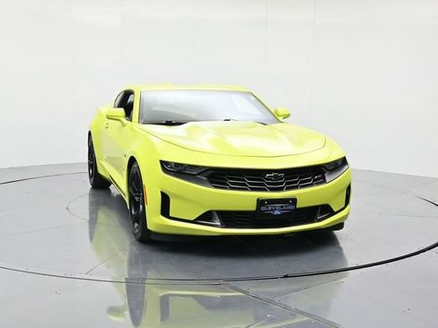 Used 2021 Chevrolet Camaro LT w/ RS Package image 4