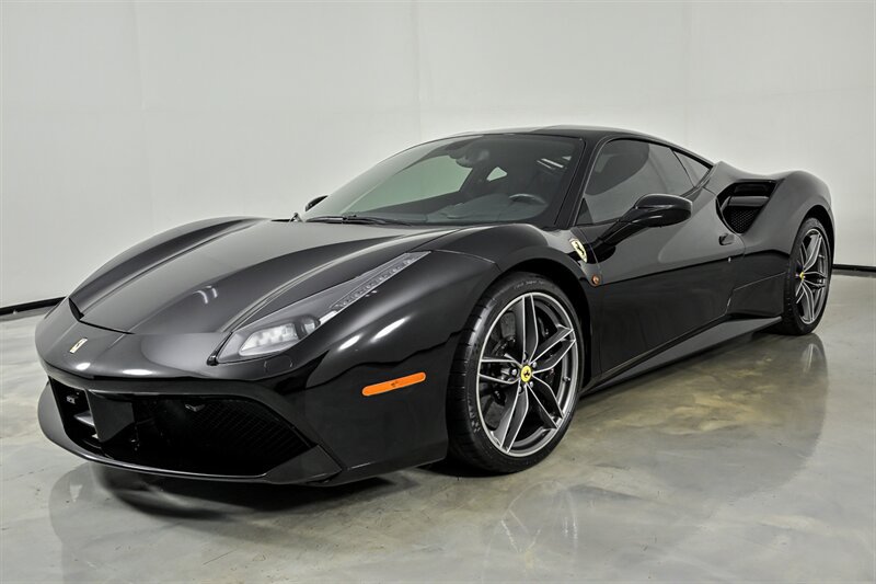 Used 2016 Ferrari 488 GTB RWD image 5