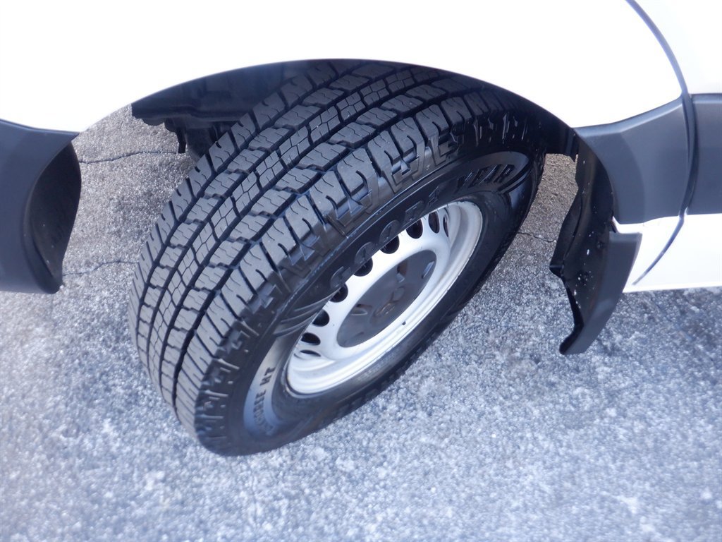 Used 2018 Mercedes-Benz Sprinter 2500 image 16