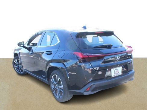 Used 2022 Lexus UX 250h w/ Premium Package image 6