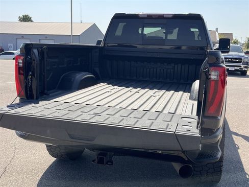 Used 2024 GMC Sierra 3500 Denali Ultimate image 11