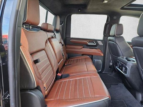 Used 2025 GMC Sierra 2500 Denali Ultimate AWD/4WD image 19