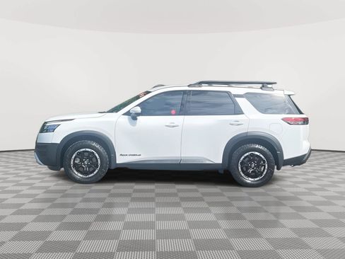 Used 2025 Nissan Pathfinder Rock Creek AWD/4WD image 8