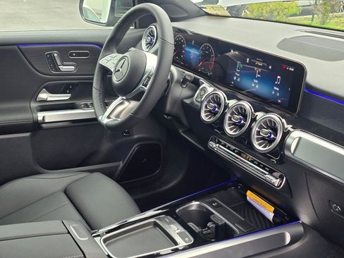New 2026 Mercedes-Benz GLB 250 4MATIC image 26