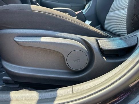 Used 2021 Hyundai Kona SEL AWD/4WD image 17