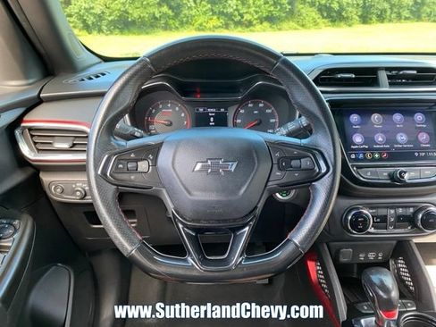 Used 2021 Chevrolet TrailBlazer RS w/ Convenience Package FWD image 17