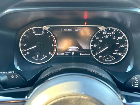 Used 2021 Nissan Rogue SV image 29