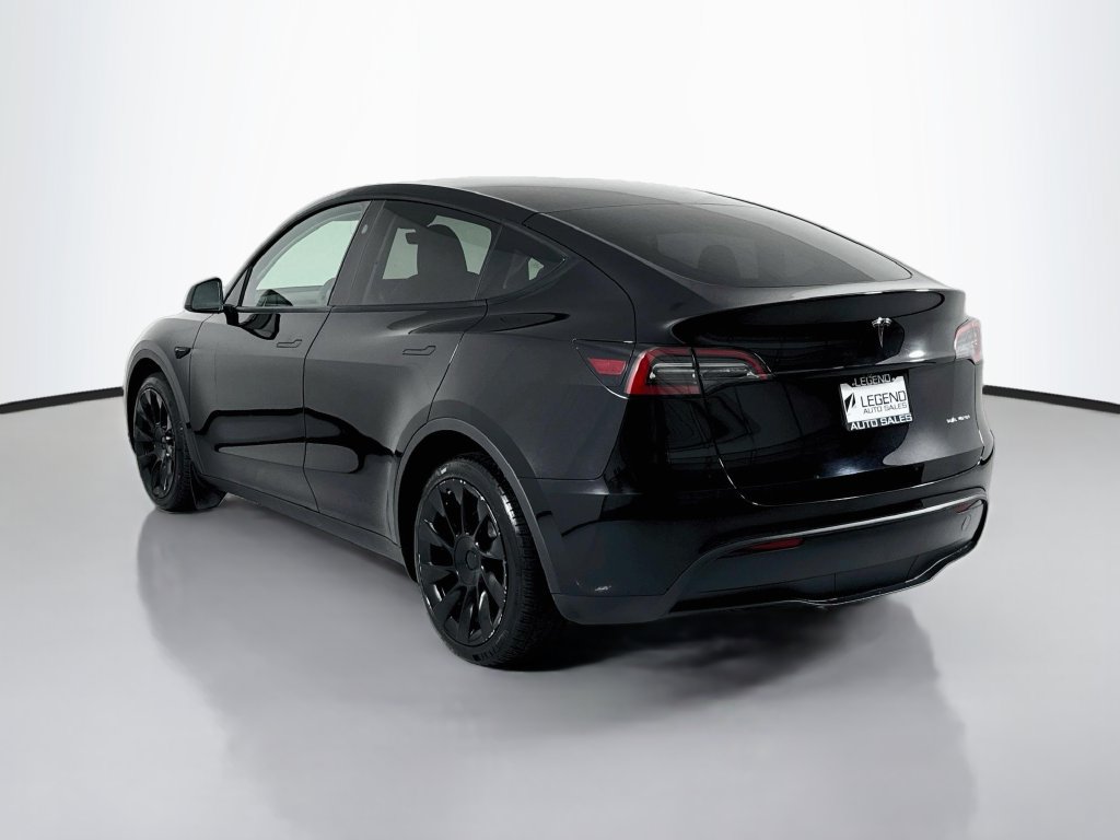 Used 2024 Tesla Model Y Long Range AWD/4WD image 8