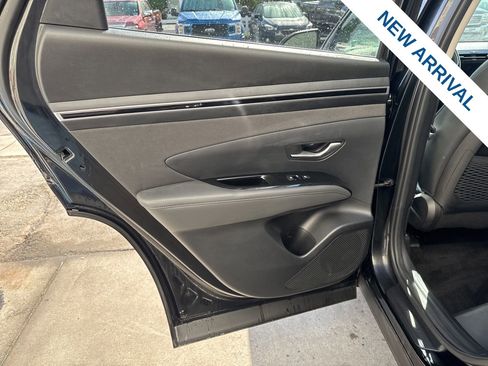 Used 2022 Hyundai Tucson Limited image 15