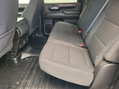 Used 2024 Chevrolet Silverado 2500 LT w/ Convenience Package AWD/4WD image 18