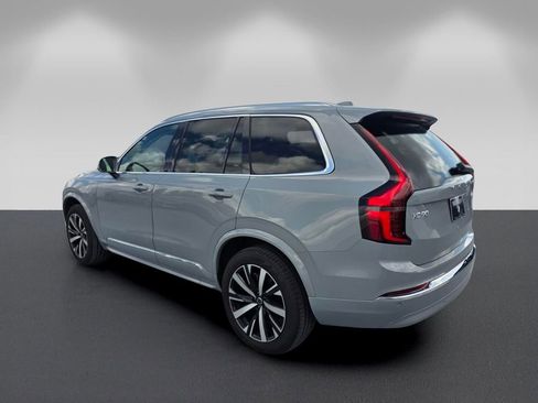 Used 2025 Volvo XC90 B5 Core w/ Protection Package AWD/4WD image 6