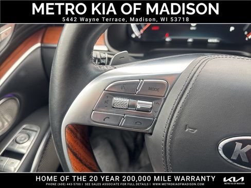 Used 2020 Kia K900 Luxury w/ VIP Package AWD/4WD image 17