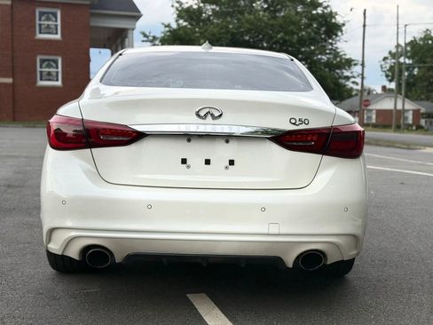 Used 2019 INFINITI Q50 Luxe w/ Essential Package (3.0T Luxe) AWD/4WD image 5