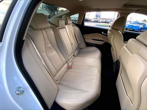 Certified 2025 Acura TLX w/ Technology Package image 17