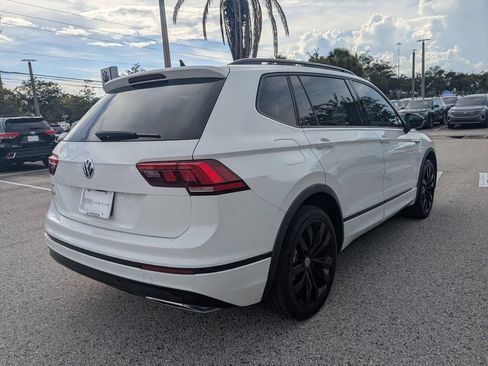 Used 2020 Volkswagen Tiguan SE R-Line FWD image 6